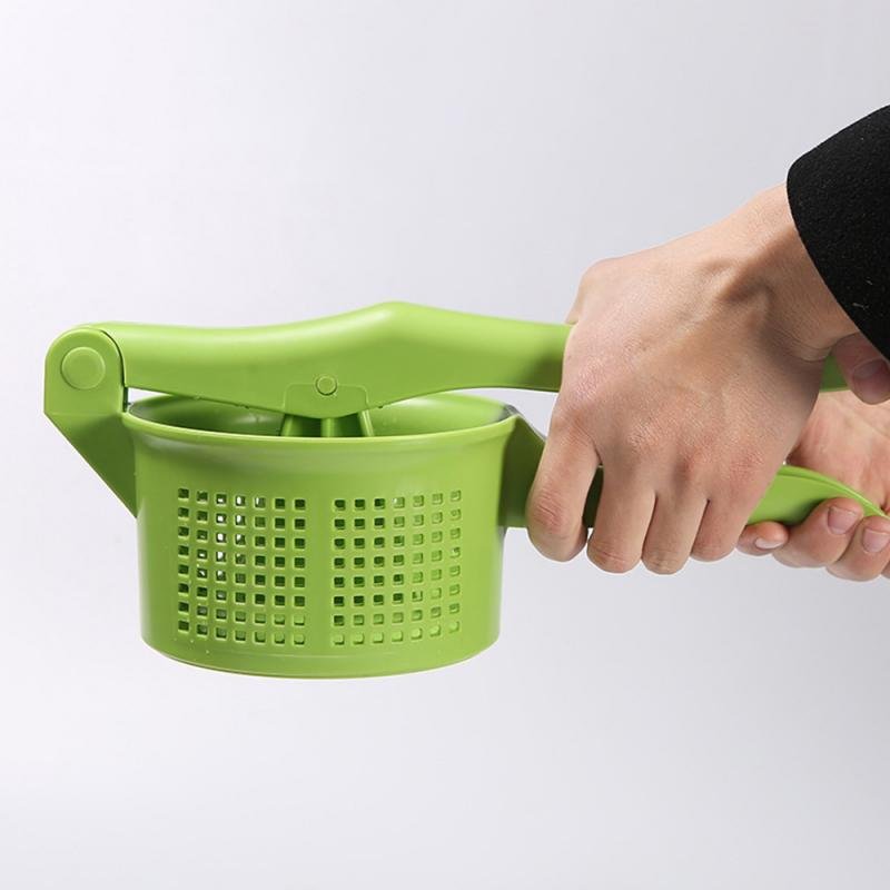 1pcs Multi-functional Water Squeezer Household Vegetable Stuffing Dehydrator Fruit Squeeze - 3